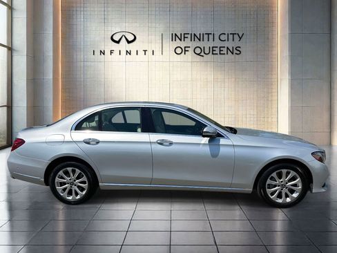 Used 2020 Mercedes-Benz E 350 4MATIC Sedan image 4