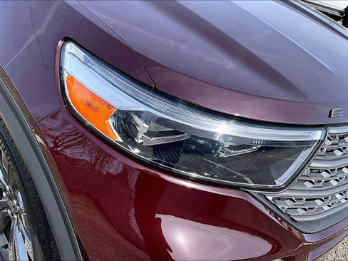 Certified 2022 Ford Explorer XLT w/ Equipment Group 202A image 30