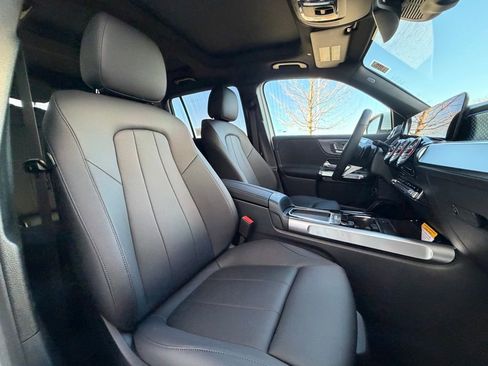 New 2026 Mercedes-Benz GLB 250 4MATIC image 34
