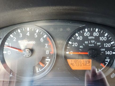 Used 2019 Nissan Frontier SV image 28