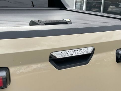 Used 2023 Hyundai Santa Cruz Limited w/ Tow & Go Package image 33