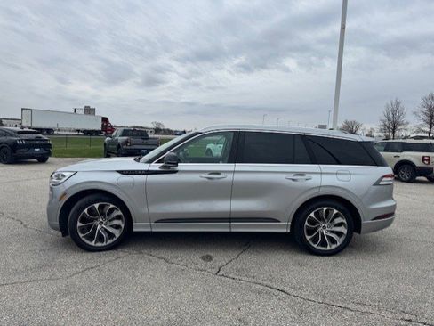 Used 2021 Lincoln Aviator Grand Touring w/ Equipment Group 302A AWD/4WD image 6