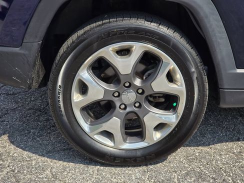 Used 2020 Jeep Compass Limited AWD/4WD image 12