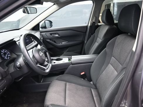 Used 2024 Nissan Rogue SV FWD image 13