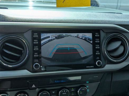 Used 2022 Toyota Tacoma TRD Sport w/ Technology Package image 22