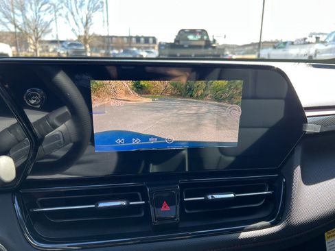 Used 2025 Chevrolet TrailBlazer ACTIV w/ Convenience Package image 50