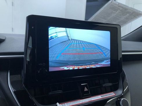 Certified 2025 Toyota Corolla SE image 21