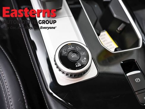 Used 2025 Mitsubishi Outlander SE AWD/4WD image 21