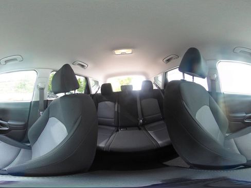 Used 2025 Kia Soul LX w/ LX Technology Package FWD image 40