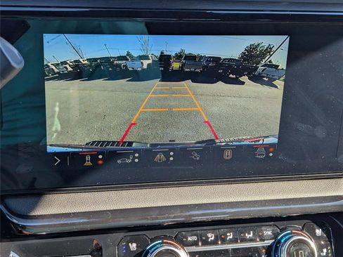 Used 2026 GMC Sierra 2500 AT4 w/ AT4 Premium Plus Package AWD/4WD image 25