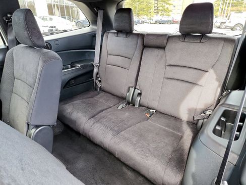 Used 2022 Honda Pilot Sport image 11