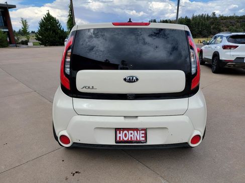 Used 2015 Kia Soul ! w/ Sun & Sound Package FWD image 4
