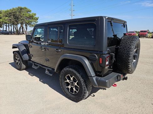 Used 2018 Jeep Wrangler Unlimited Rubicon AWD/4WD image 4