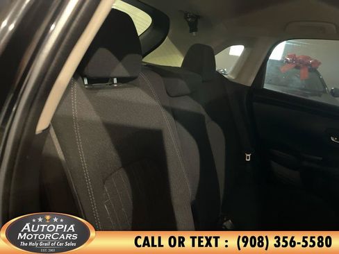 Used 2025 Honda HR-V LX image 14