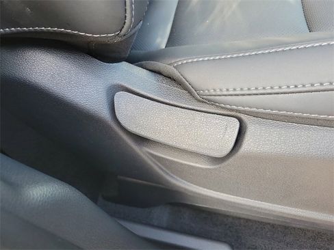 New 2025 Kia Telluride S image 9