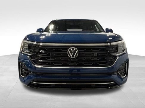 Certified 2025 Volkswagen Atlas Cross Sport SEL Premium R-Line AWD/4WD image 3
