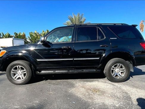 Used 2007 Toyota Sequoia Limited image 25