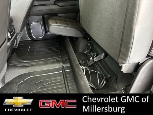 Used 2022 Chevrolet Silverado 1500 High Country w/ Technology Package AWD/4WD image 30