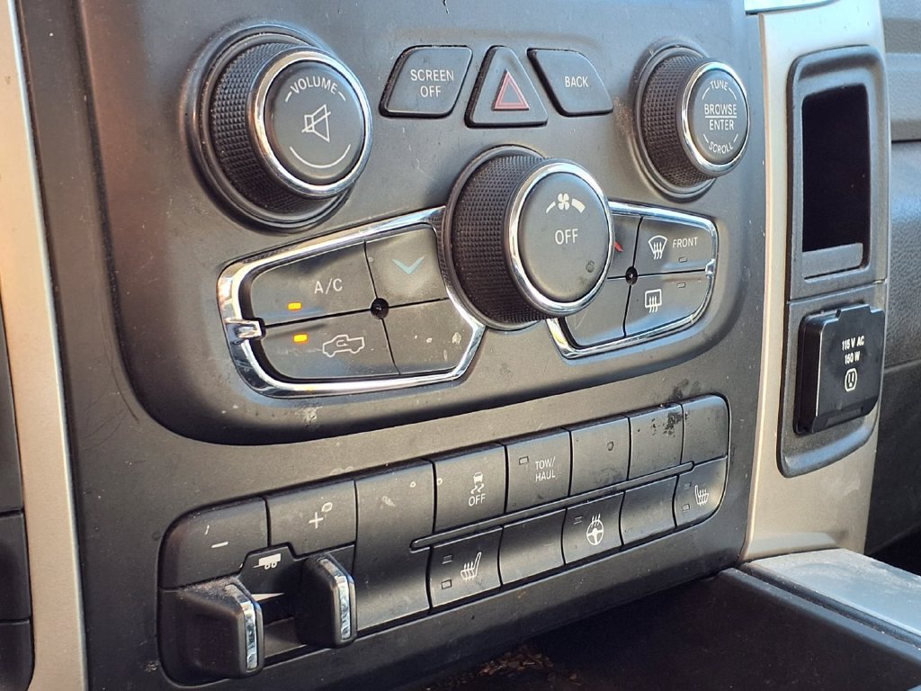 Used 2014 RAM 1500 Outdoorsman AWD/4WD image 21