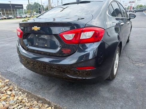 Used 2016 Chevrolet Cruze LT w/ Convenience Package FWD image 4