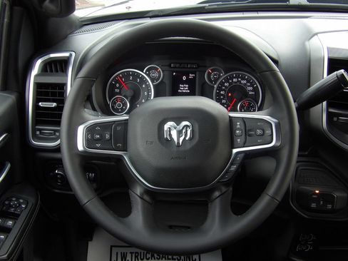 Used 2026 RAM 2500 Big Horn AWD/4WD image 19
