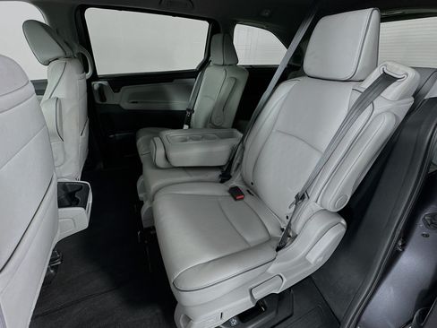 Certified 2024 Honda Odyssey Elite image 25