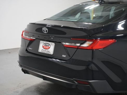 Certified 2025 Toyota Camry SE image 9