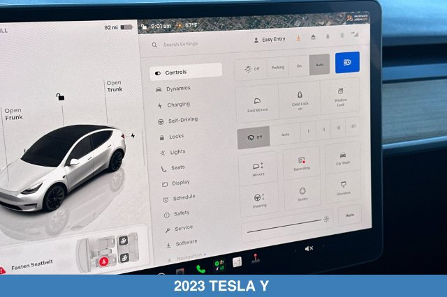 Used 2023 Tesla Model Y Long Range AWD/4WD image 26