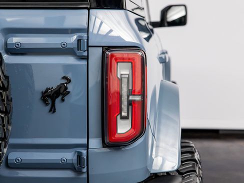 Used 2025 Ford Bronco Outer Banks AWD/4WD image 18