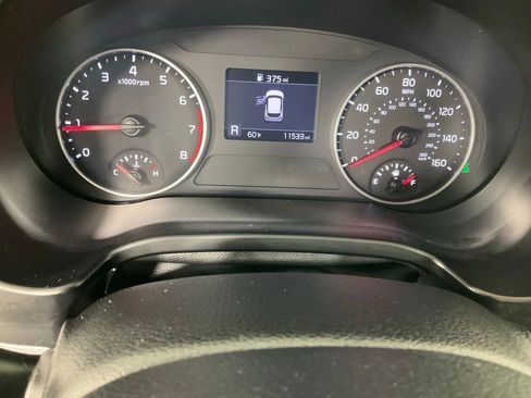 Used 2023 Kia Seltos LX image 16