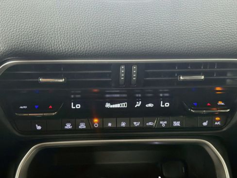 Used 2024 MAZDA CX-90 Plug-In Hybrid w/ Premium Pkg AWD/4WD image 24