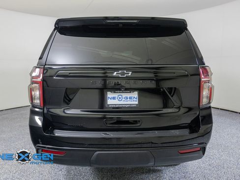 Used 2023 Chevrolet Suburban RST w/ Luxury Package AWD/4WD image 6