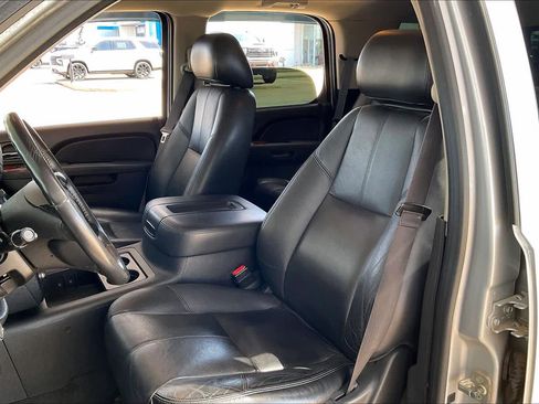 Used 2013 Chevrolet Tahoe LT image 9