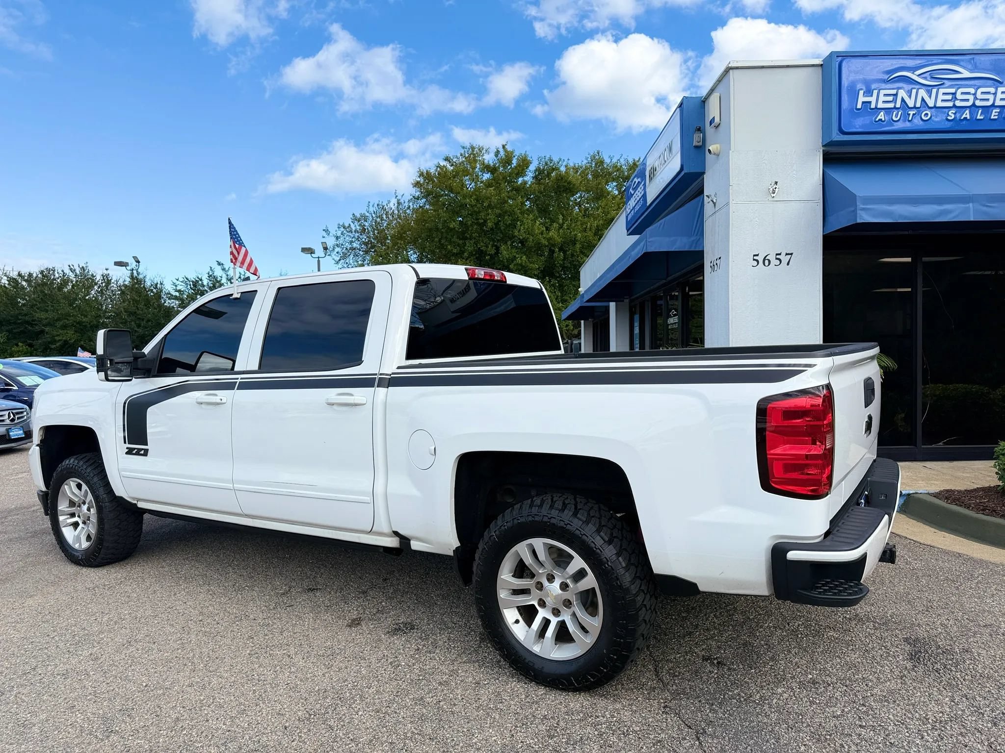 Used 2017 Chevrolet Silverado 1500 LT w/ Rally 2 Edition AWD/4WD image 29