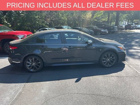 Used 2026 Toyota Corolla SE FWD image 7