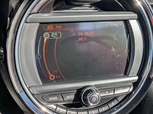 Used 2015 MINI Cooper 2-Door Hardtop image 13