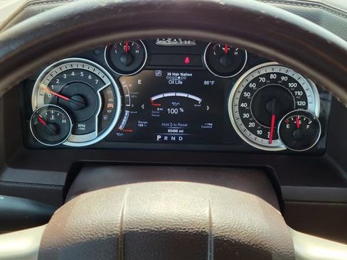 Used 2017 RAM 1500 Laramie w/ Convenience Group AWD/4WD image 16