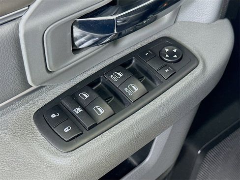 Used 2019 RAM 1500 Classic Warlock image 17