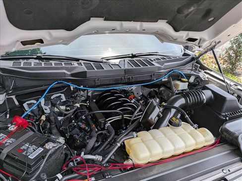 Used 2022 Ford F150 XLT w/ Equipment Group 302A High AWD/4WD image 10