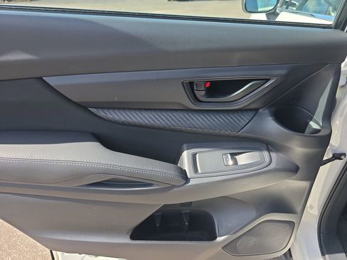 Used 2023 Subaru Ascent Base image 9