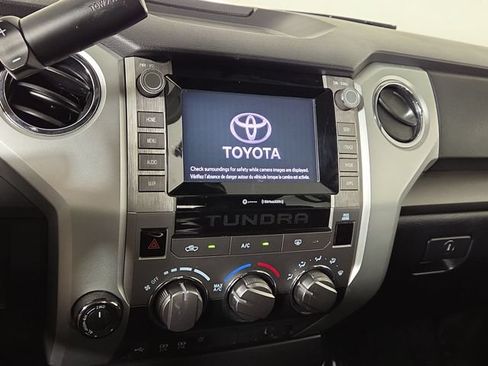Used 2021 Toyota Tundra SR5 AWD/4WD image 17