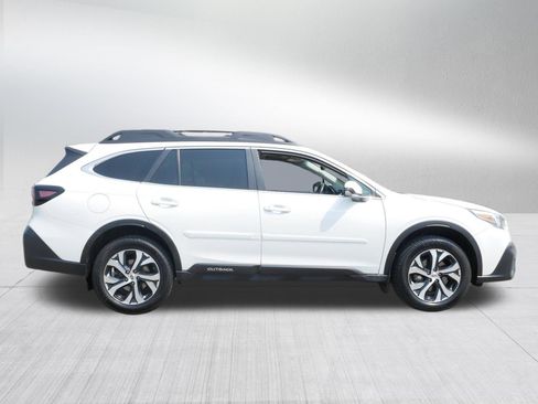 Used 2022 Subaru Outback Limited AWD/4WD image 8