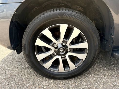 Used 2020 Toyota Sequoia Limited AWD/4WD image 28