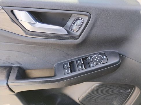 Used 2023 Ford Escape ST-Line image 19