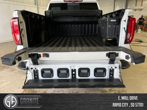 Used 2020 GMC Sierra 1500 Denali w/ Denali Ultimate Package AWD/4WD image 24
