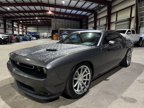 Used 2016 Dodge Challenger R/T Plus image 11