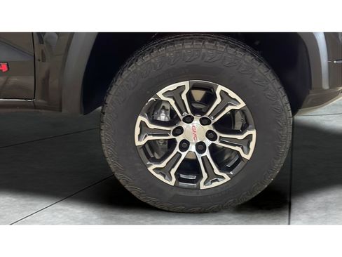 Used 2023 GMC Canyon AT4 w/ AT4 Premium Package image 20