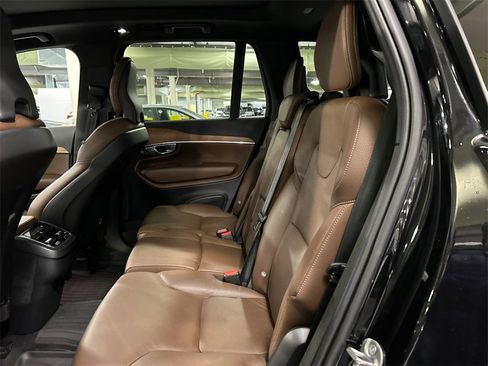 Certified 2023 Volvo XC90 B6 Plus w/ Protection Package Premier image 24