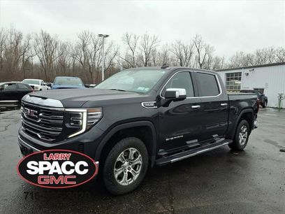 Used 2022 GMC Sierra 1500 SLT w/ SLT Convenience Package