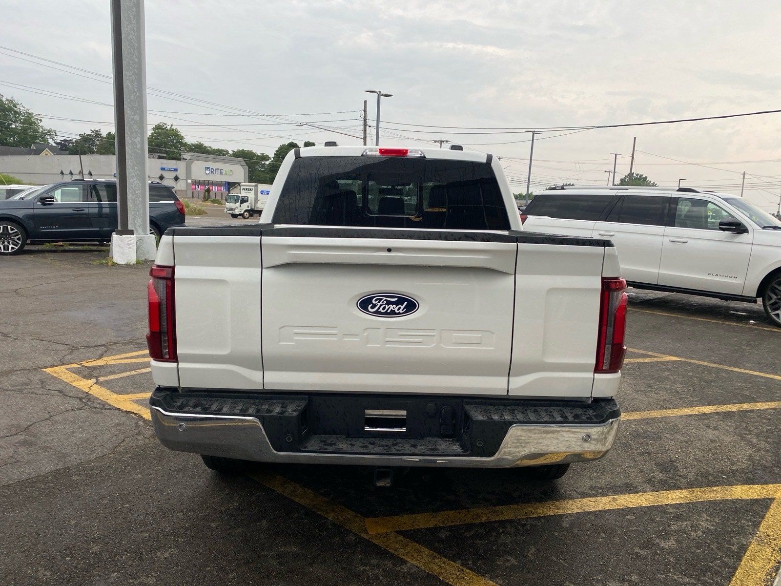Used 2025 Ford F150 Lariat w/ Equipment Group 502A High AWD/4WD image 5